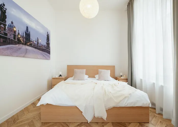 Apartamento Days - Spacious With Balcony Near Wenceslas Square