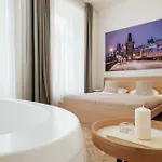 Days - Spacious With Balcony Near Wenceslas Square Apartment
