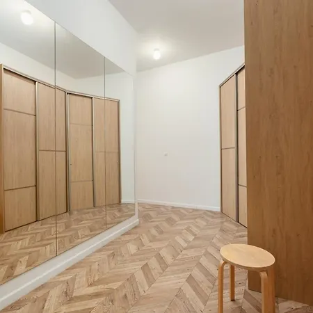 Appartamento Two Bedroom Near Park In Vinohrady By Days